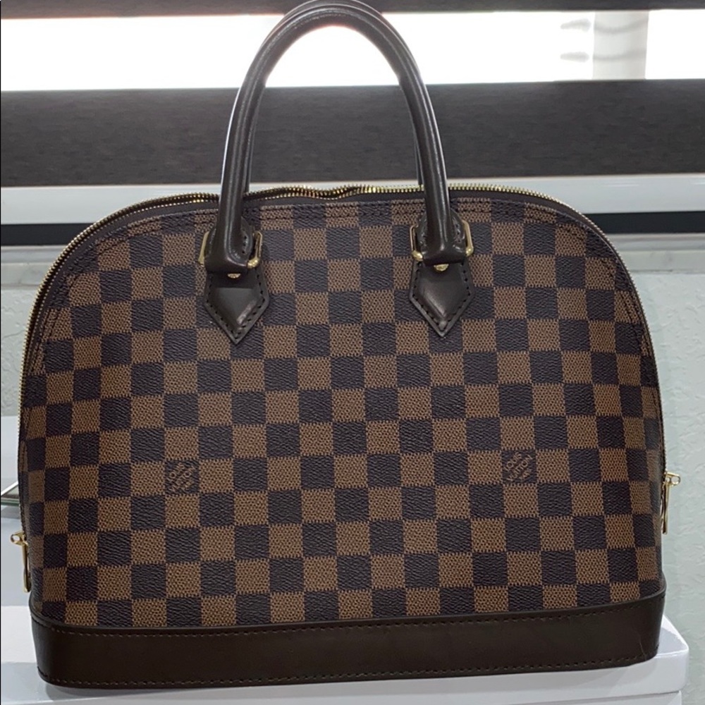 Louis Vuitton 💰SOLD💰
